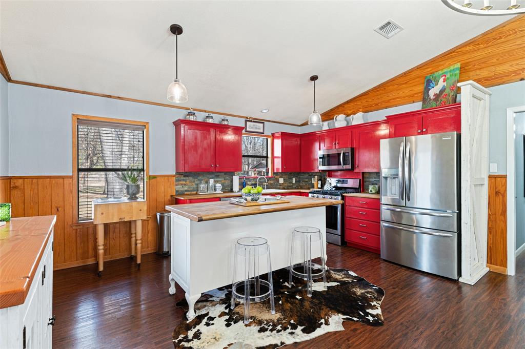 G-1012 Reed Elizabeth A-G1012, Acres 1.955 - Residential