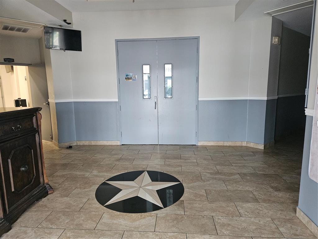 COLLEGE PARK PRO BLDG VENTURE - Commercial Sale