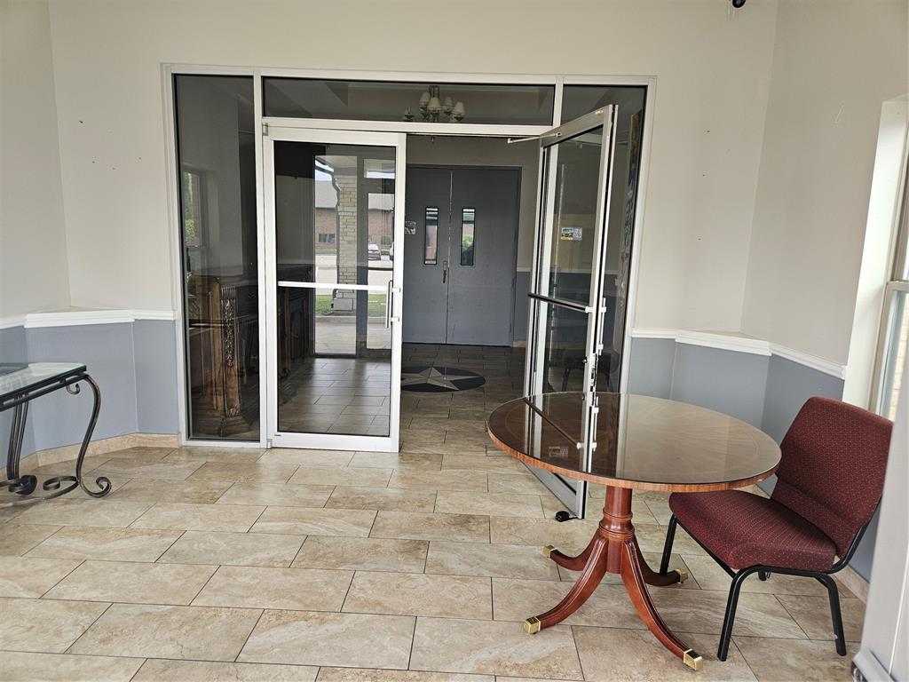 COLLEGE PARK PRO BLDG VENTURE - Commercial Sale