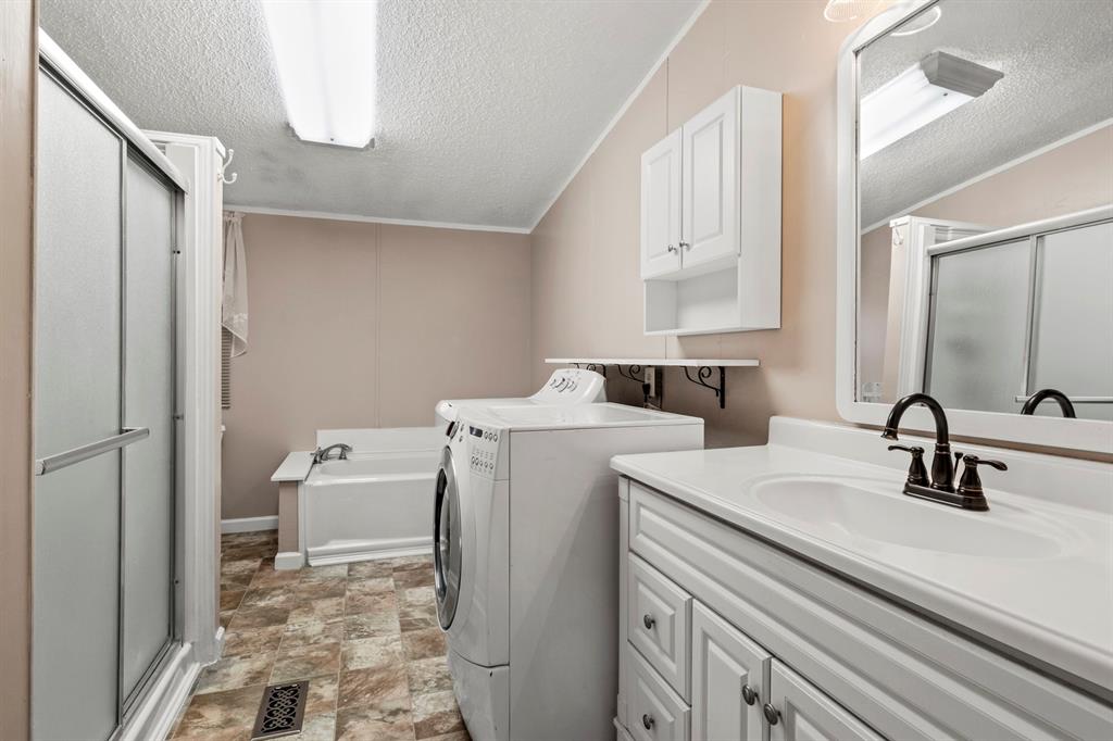 Thunderbird Point - Residential