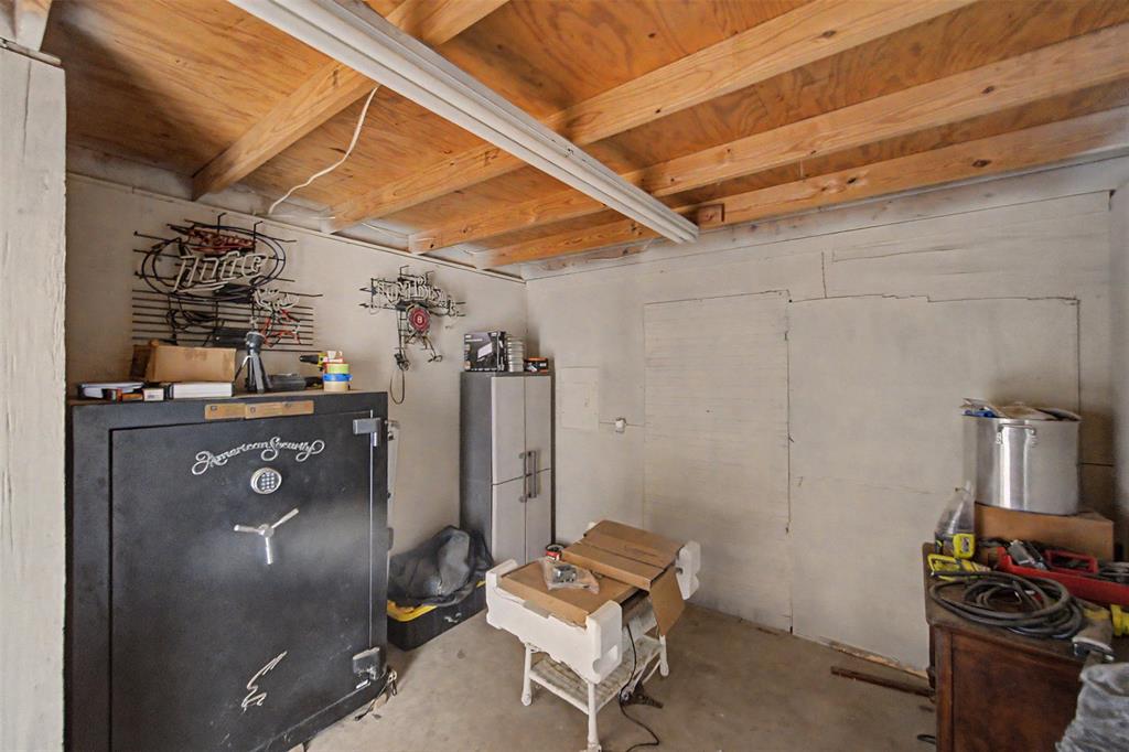 ABST 296 TR 47 PT P GOLDEN ACRES - Land
