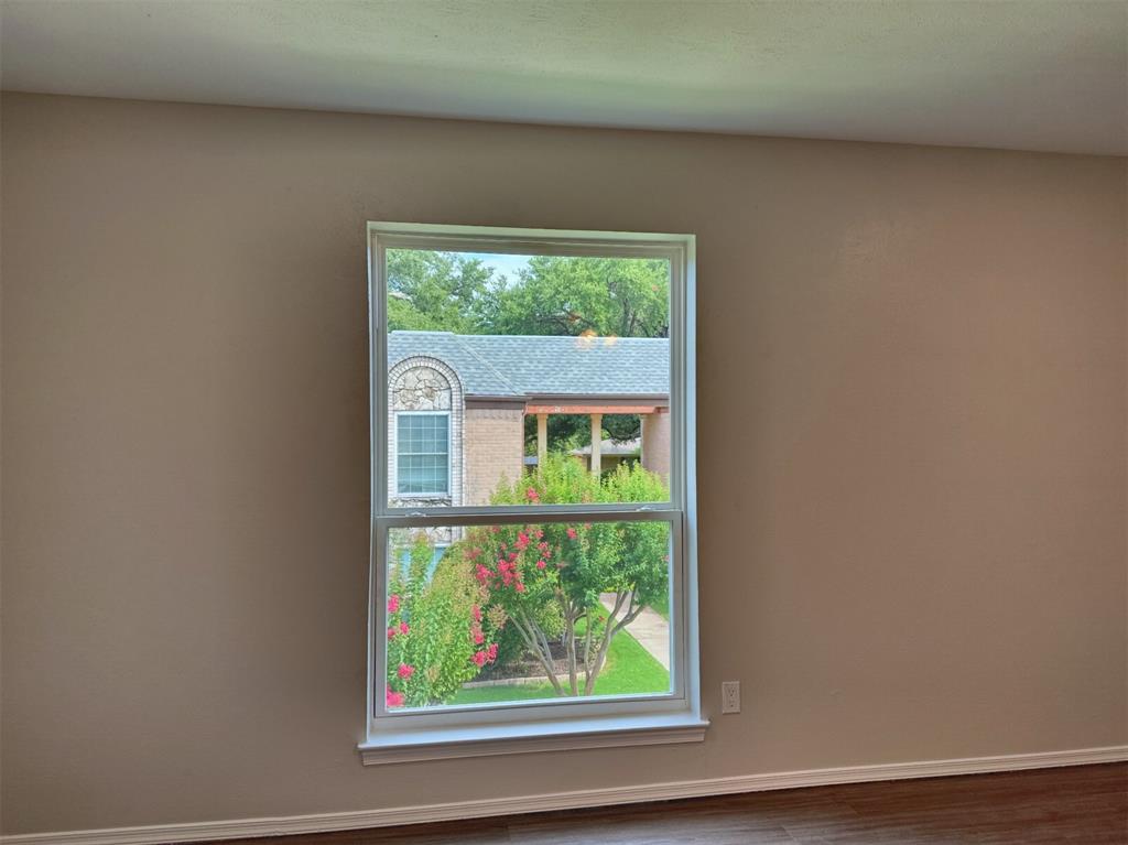 Ridglea Estate Condo - Residential