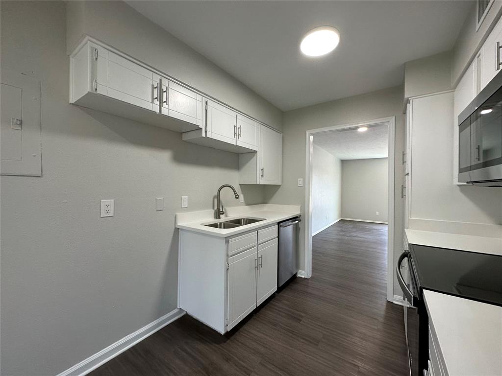 Ridglea Estate Condo - Residential