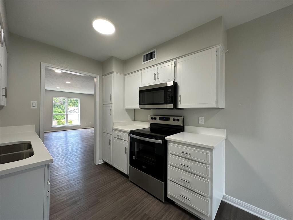 Ridglea Estate Condo - Residential