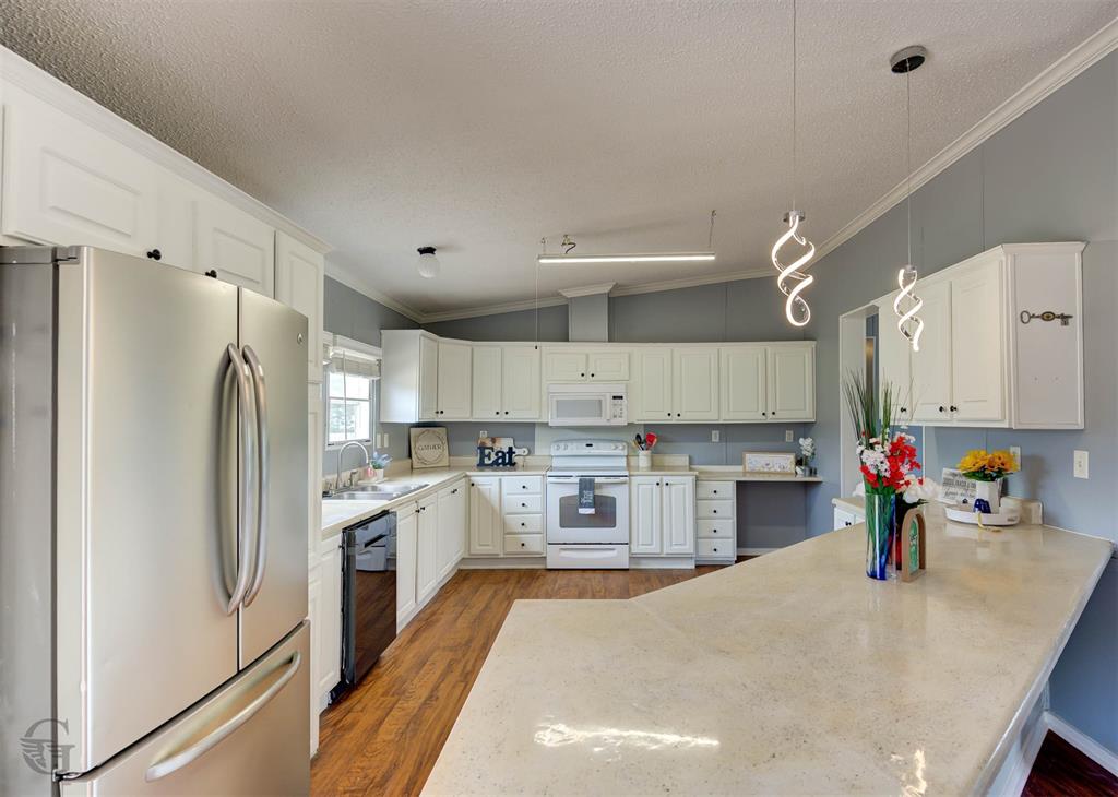 Woolworth Oaks - Residential