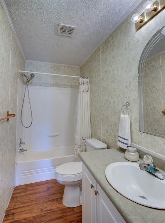 Woolworth Oaks - Residential