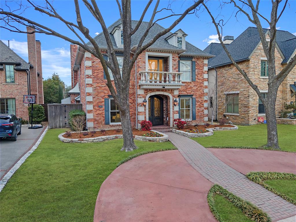 V W Greenwades - Residential