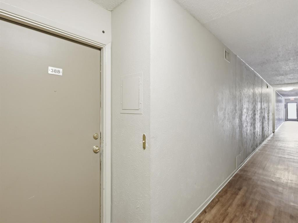 River Oaks Condos - Residential