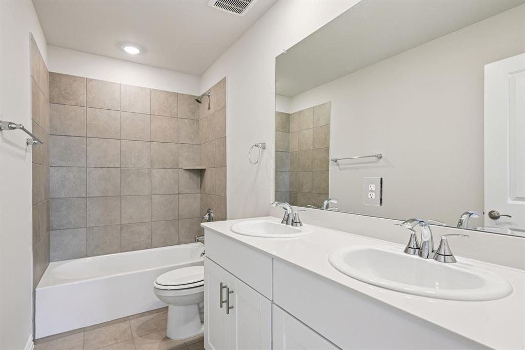 Lakehaven - Residential