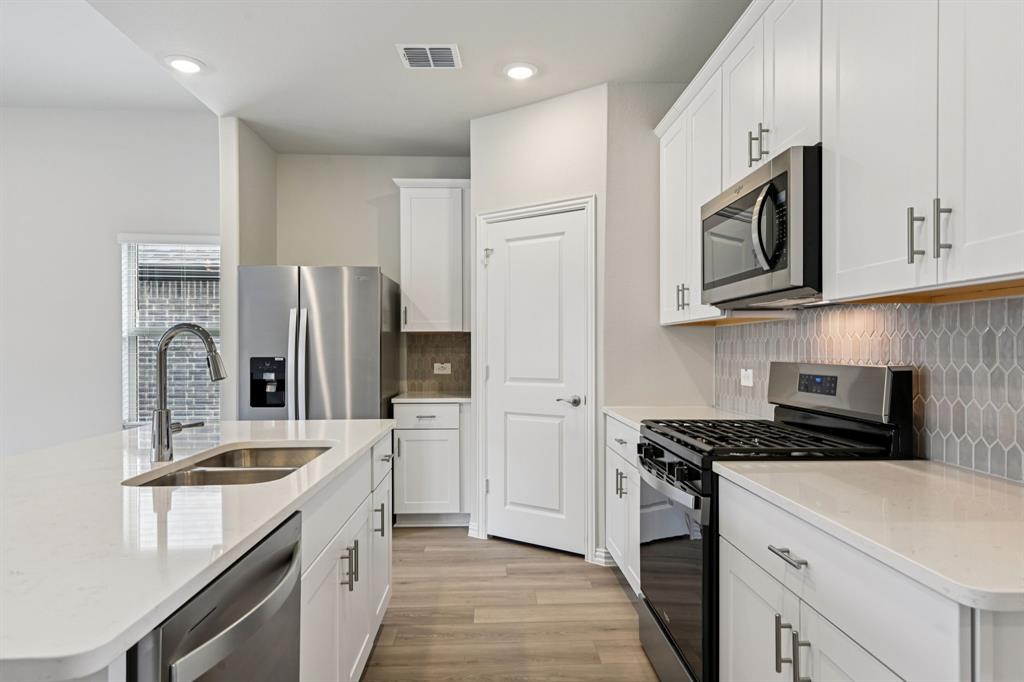 Lakehaven - Residential