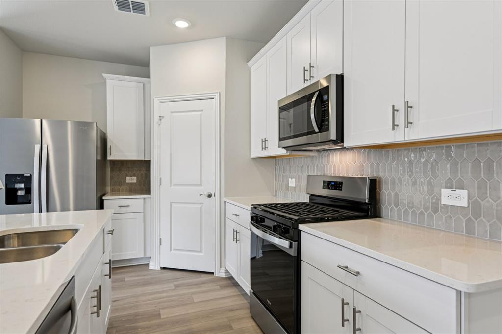 Lakehaven - Residential