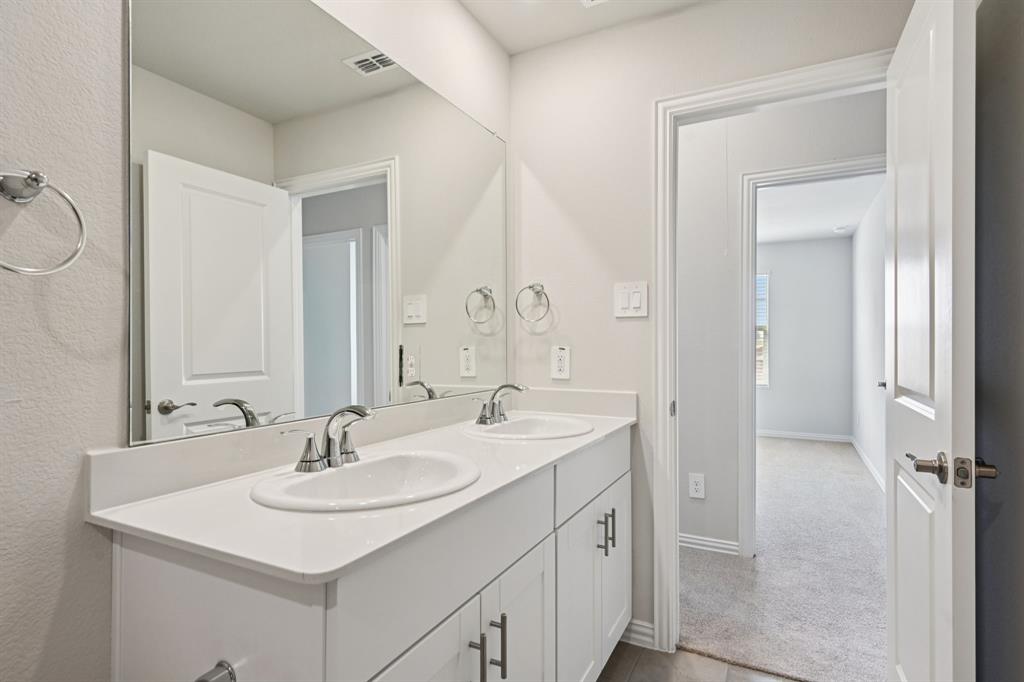 Lakehaven - Residential
