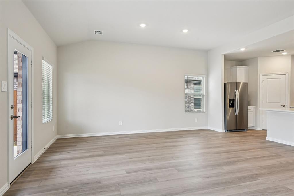 Lakehaven - Residential