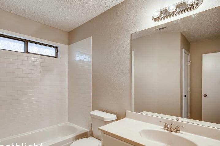 Collingwood Village - Residential Lease