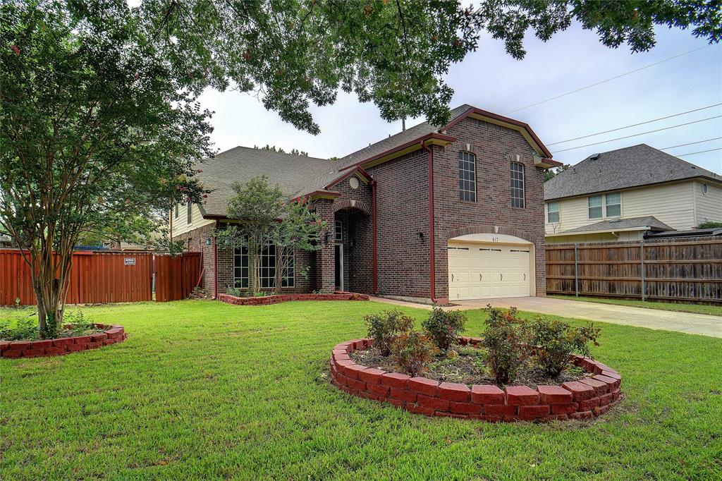Christmas Special 1000 off first month rent.  6-24 mo lease term available. Just completed a rehab to this 3BR with huge gameroom or 4BR with 2nd master suite option.  This home attends Grapevine Heritage High. Spacious multi gneration family home on cul-de-sac lot with  large backyard, tile floors throughout entire downstairs, formal living has 2 story ceiling, dining open to kitchen, family area open to kitchen. Kitchen has granite counters, stainless appliances, gas cooktop & island. All bedrooms have walk in closets. Enjoy all Grapevine has to offer with its recreation center, boating, marina and hiking & biking trails around Lake Grapevine.