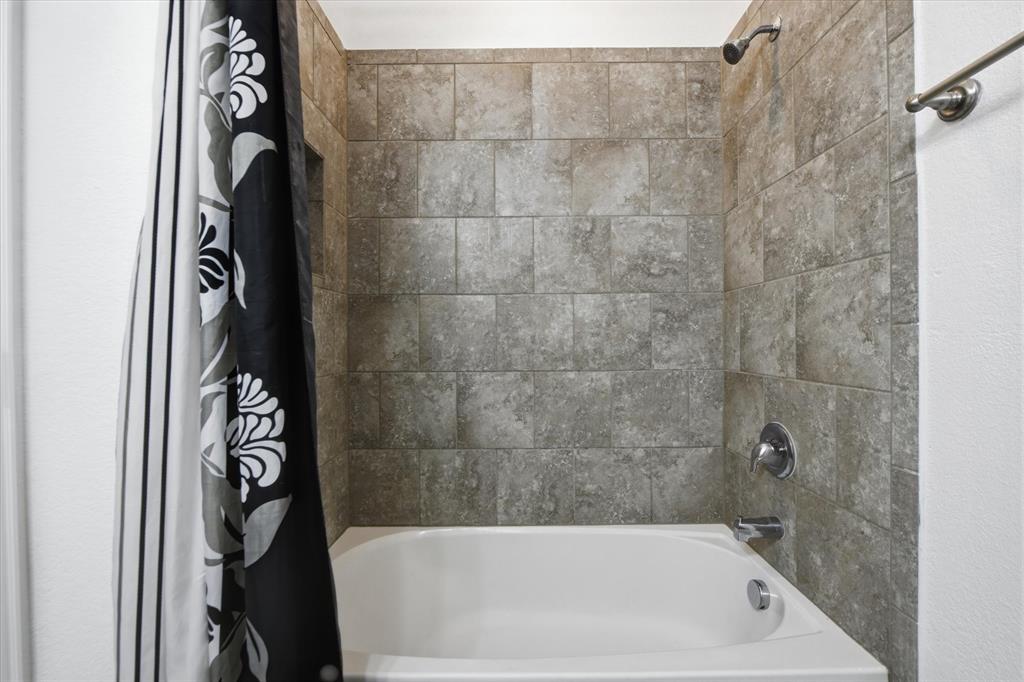 Sanctuary at Bear Crk - Residential
