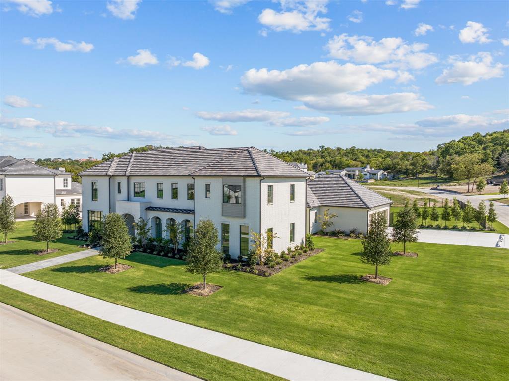 Montrachet - Residential