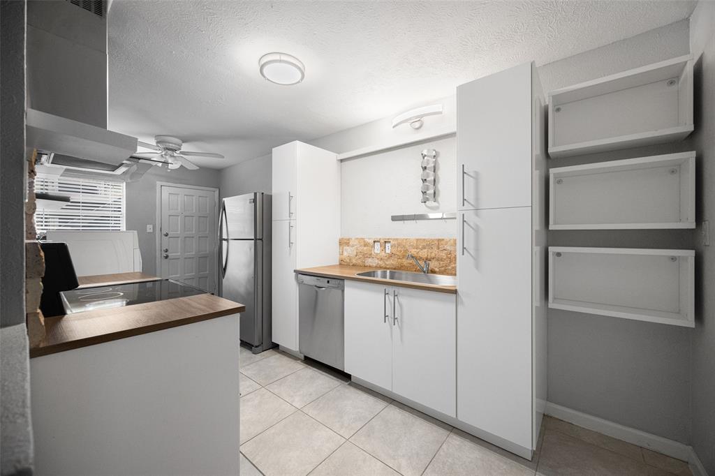 Arbor Court Condo - Residential