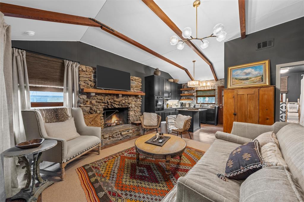 Pioneer Cove - Residential