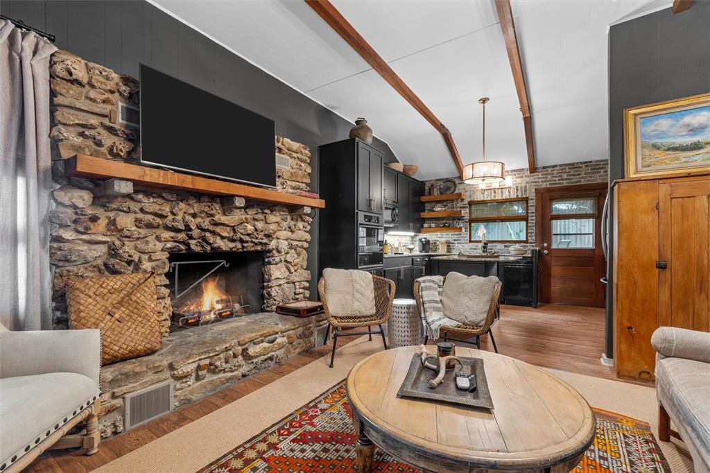 Pioneer Cove - Residential
