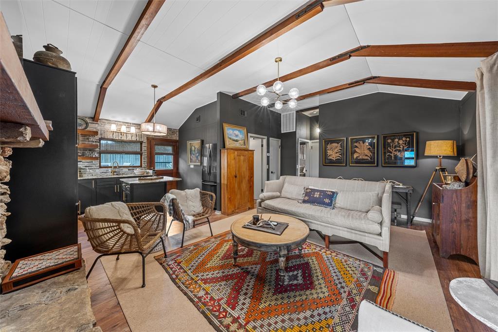 Pioneer Cove - Residential