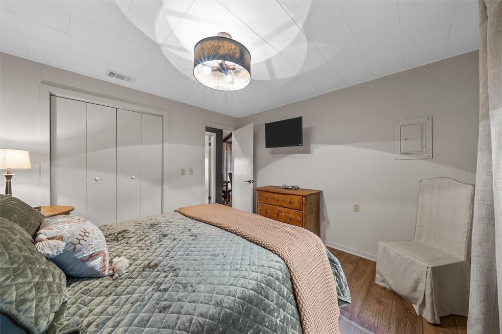 Pioneer Cove - Residential