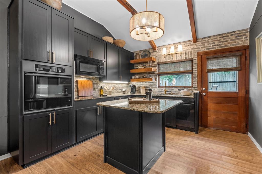 Pioneer Cove - Residential