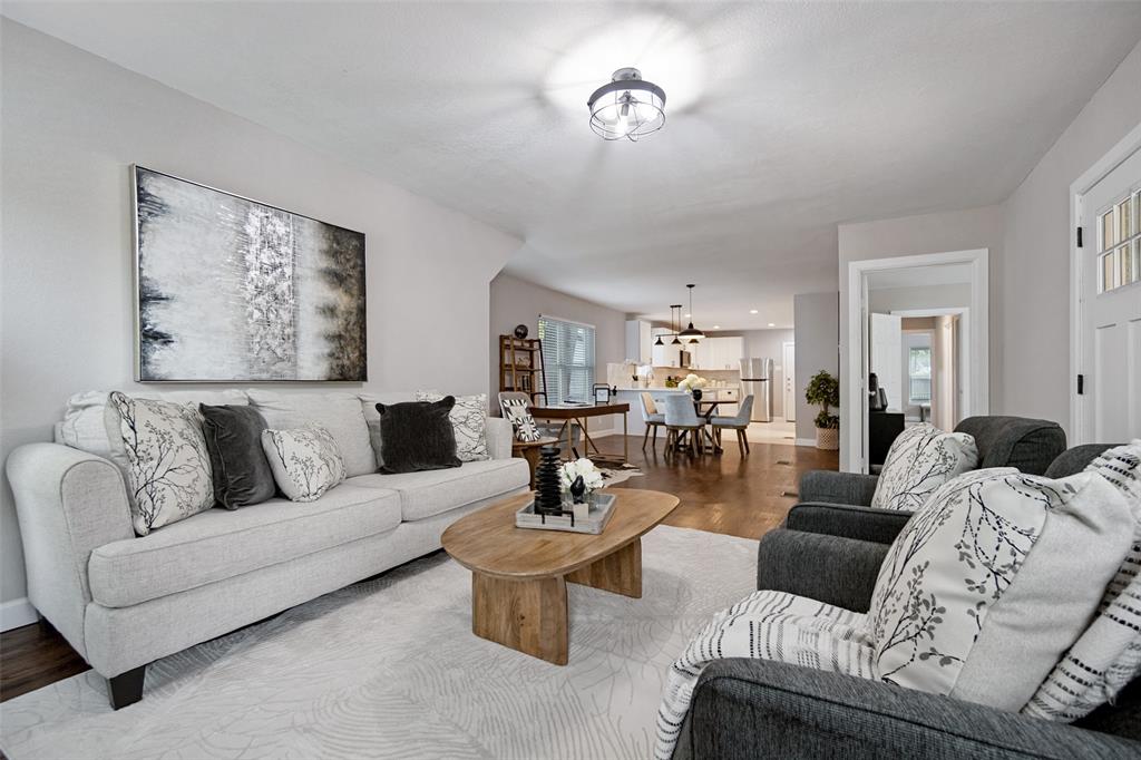 Cavens 2nd Colonial - Residential