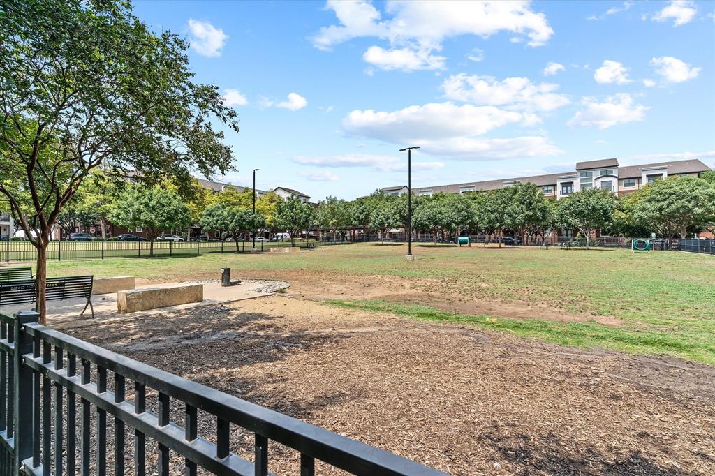Addison Grove - Residential