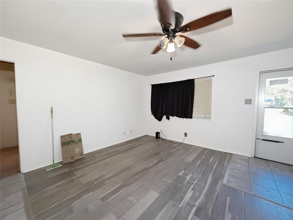 LAYNES WOODED ACRES ADDN - Residential