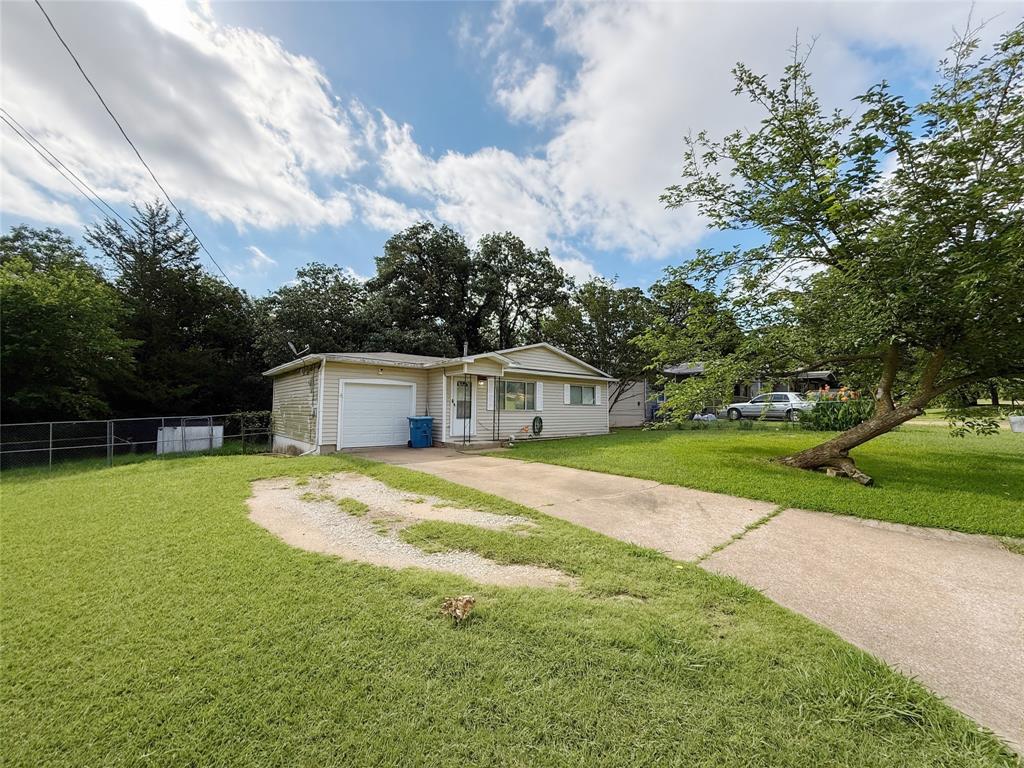 LAYNES WOODED ACRES ADDN - Residential