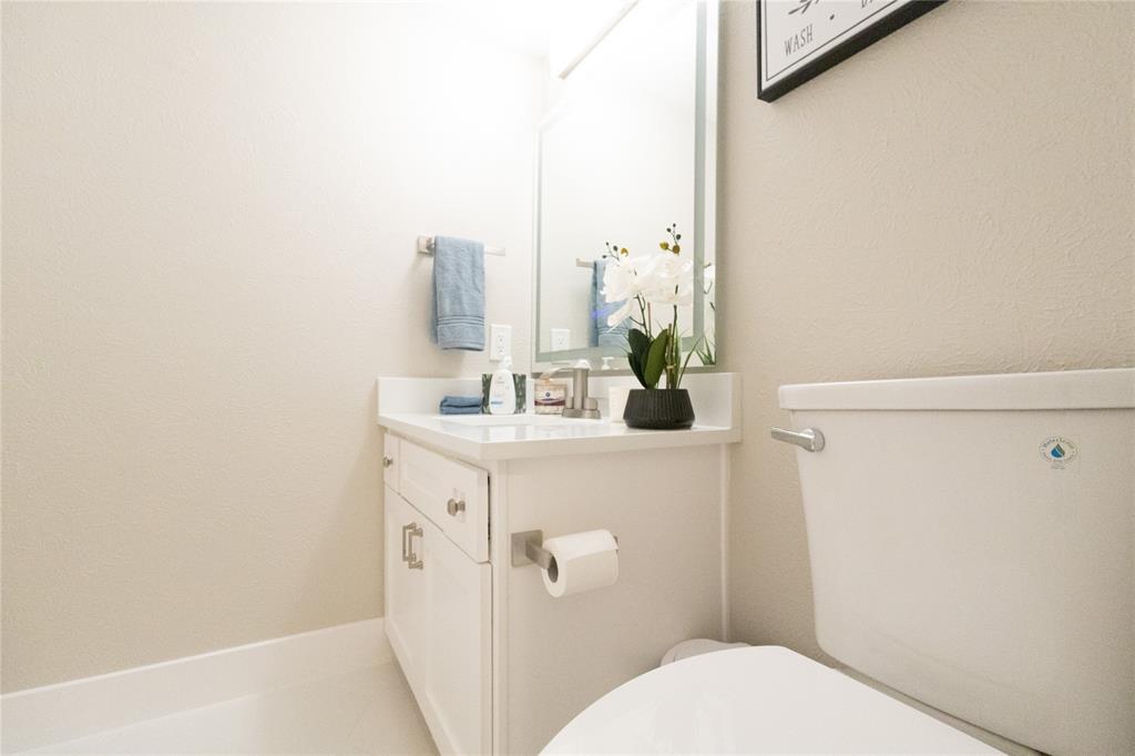 Cambridge Condo Ph 01 03 - Residential