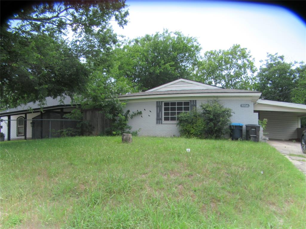 3-2-attached carport. Large living-dining combo or large living with counter bar for eating. Home has large back yard with garage with no door. Small storage at end of carport. Home requires cosmetic updates and repairs. Would make good rental property for investor.