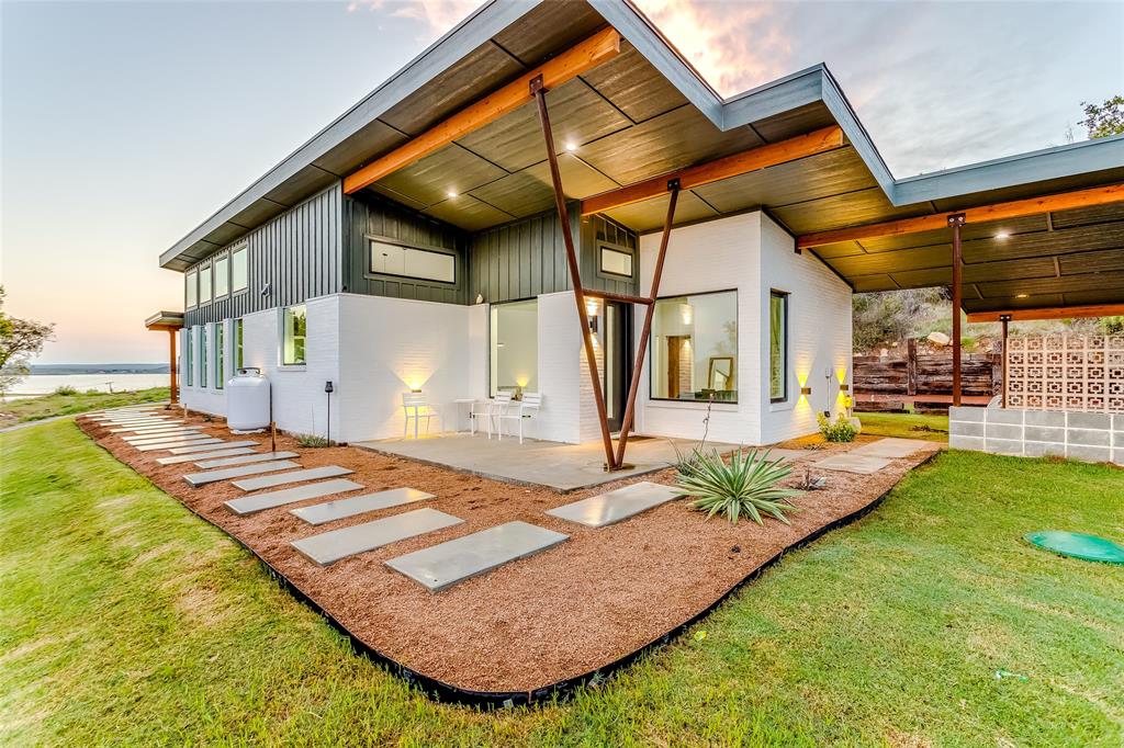 lake Bridgesport - Residential