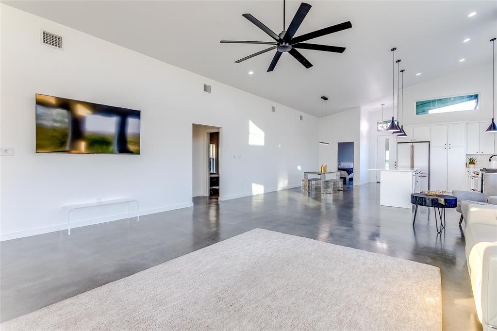 lake Bridgesport - Residential