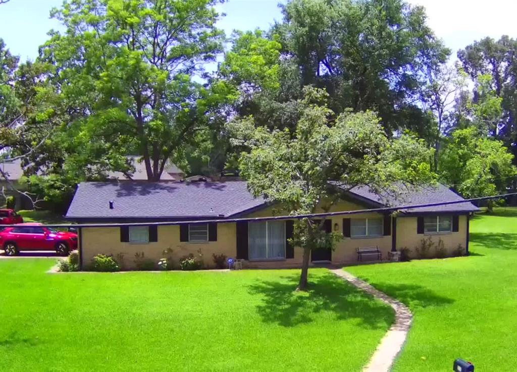 ROBERT E LEE - Residential