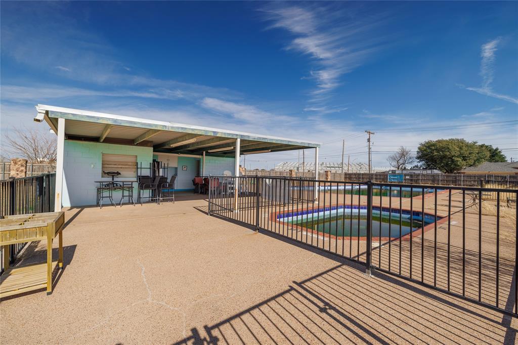 Lytle Shores East - Commercial Sale