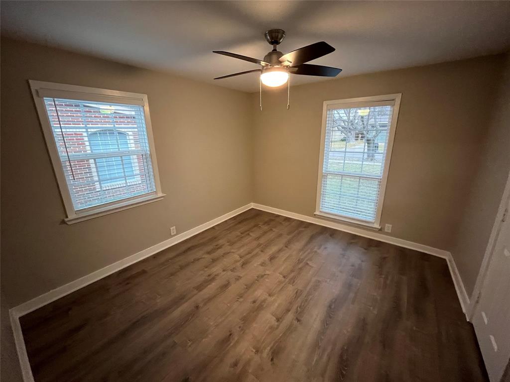 Valwood Park 04 - Residential Lease