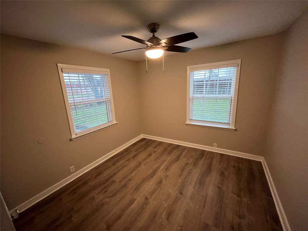 Valwood Park 04 - Residential Lease