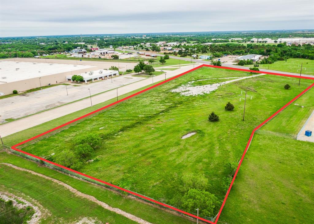 Corsicana - Commercial Sale