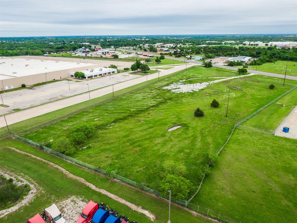 Corsicana - Commercial Sale