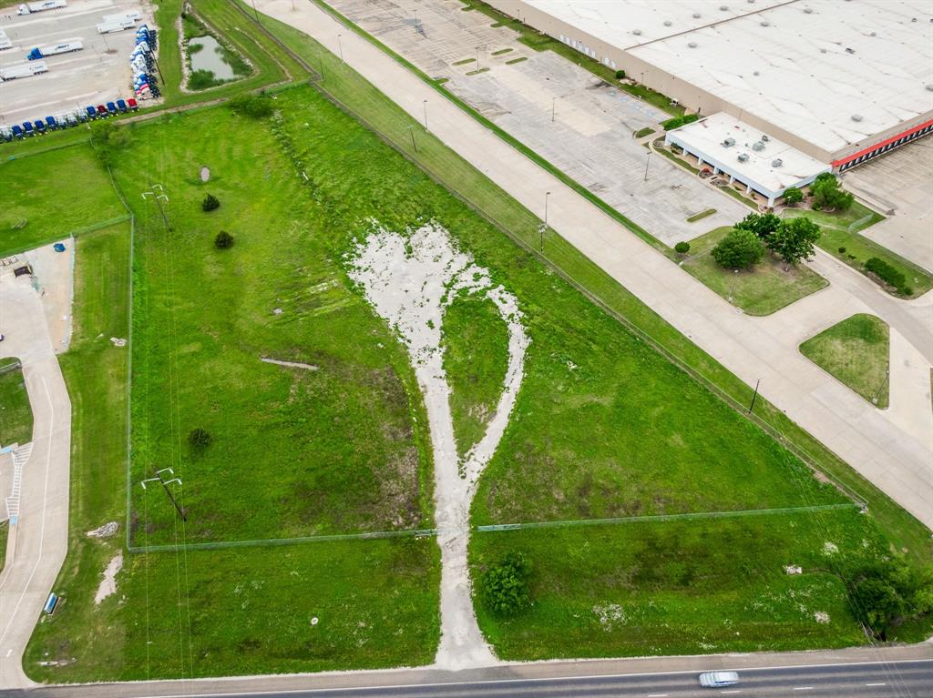 Corsicana - Commercial Sale