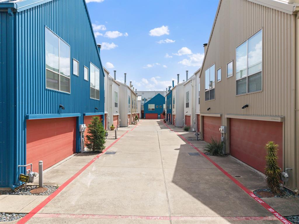 Knight Street Twnhms - Residential