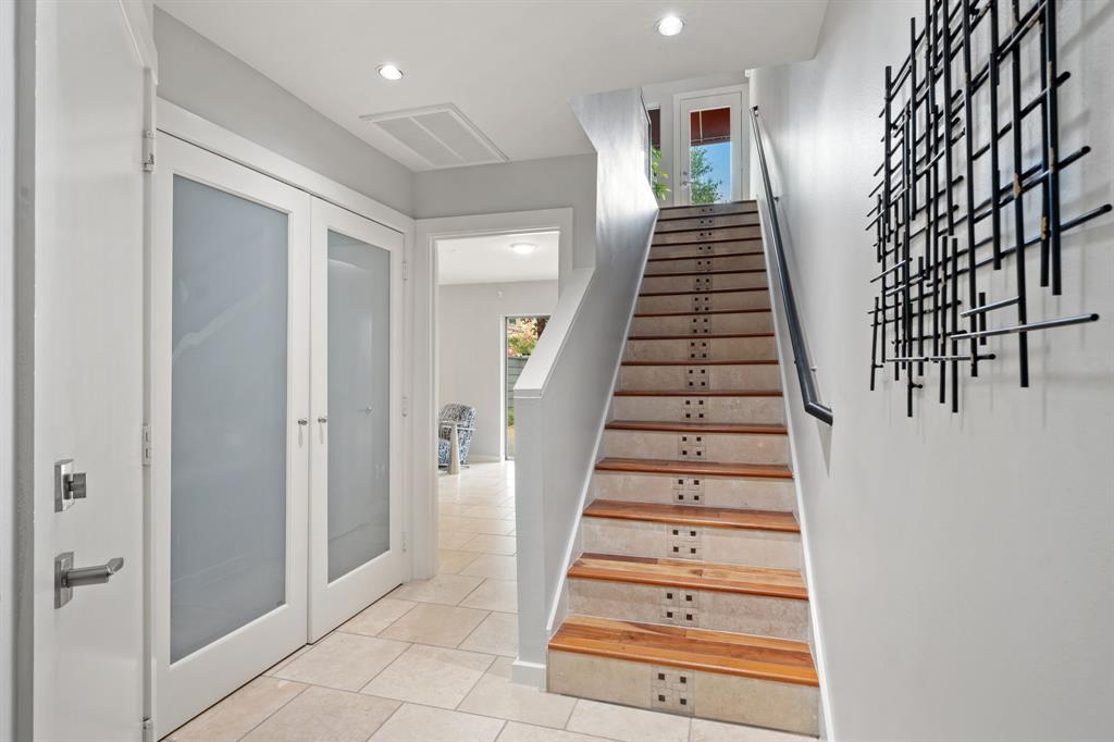 Knight Street Twnhms - Residential