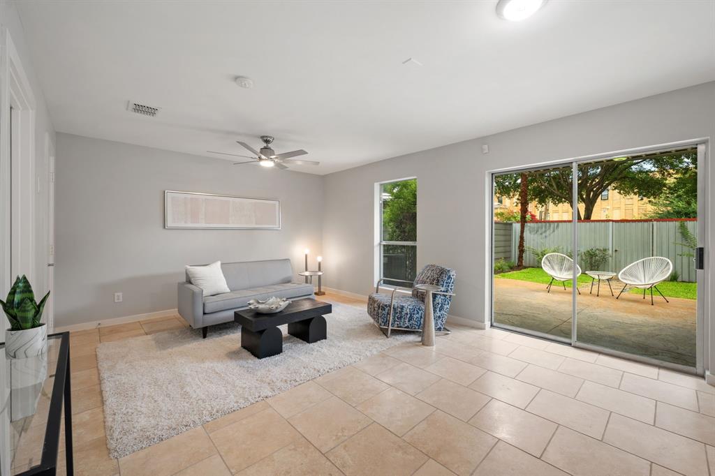 Knight Street Twnhms - Residential
