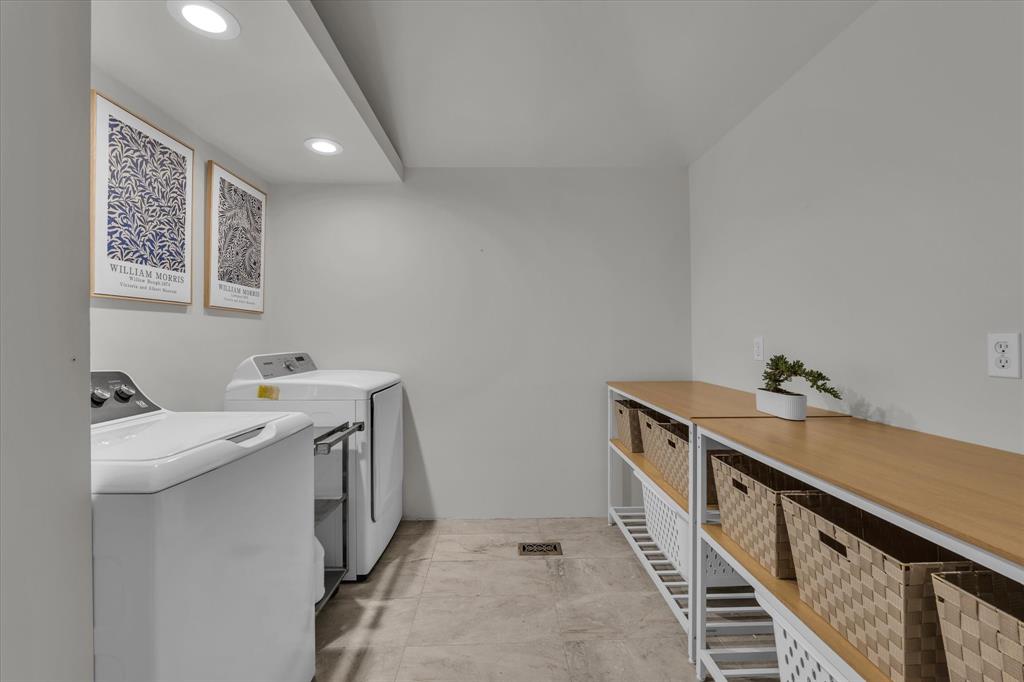 William S Hotchkiss Surv 16 Ab - Residential