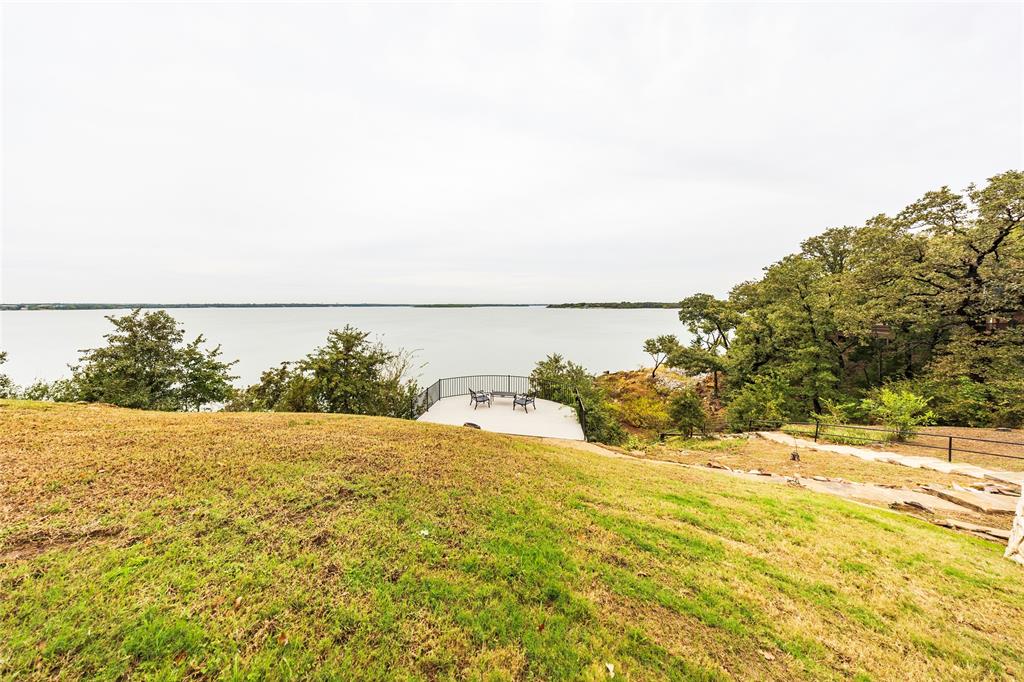 Emerald Sound At Lake Lewisville - Residential