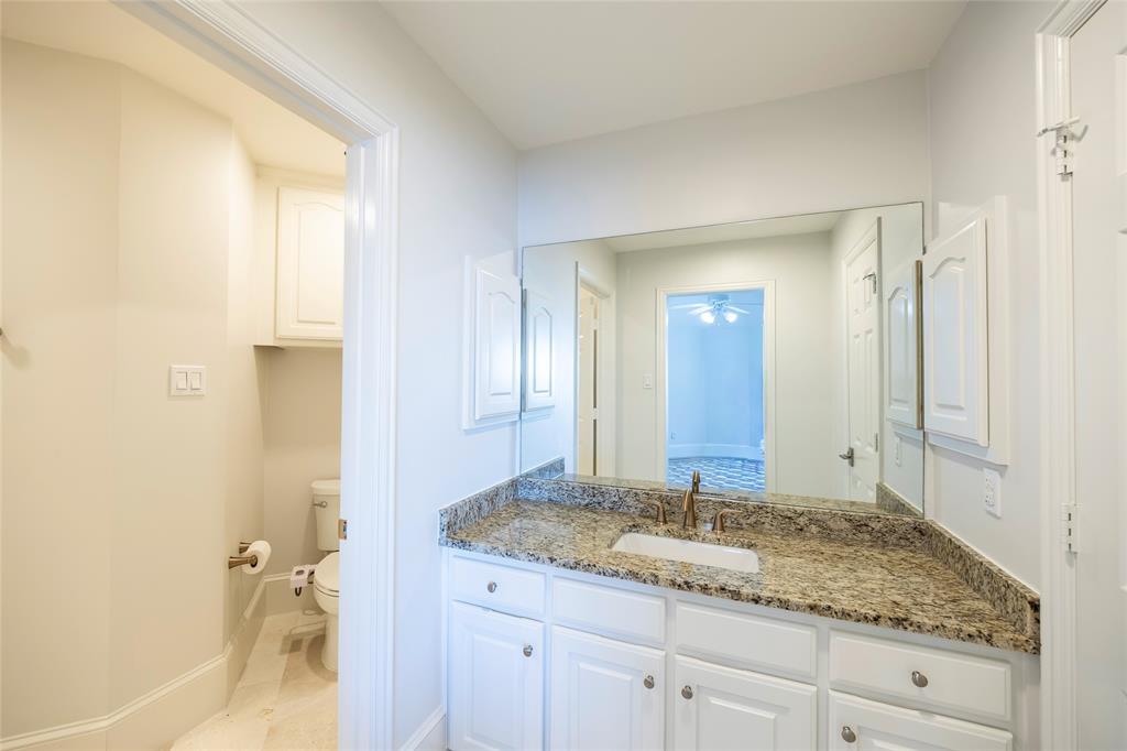 Emerald Sound At Lake Lewisville - Residential