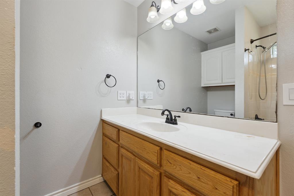 Quinlan Oaks - Residential