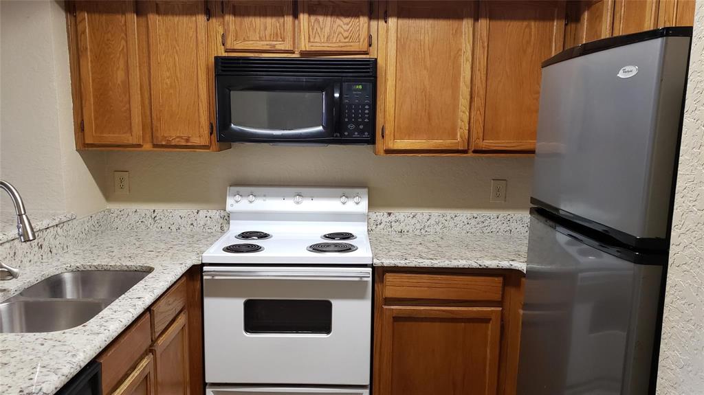 Richland Trace Condos - Residential